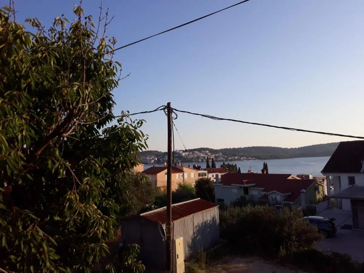 Apartmani Alena Trogir 0*,  Croatia