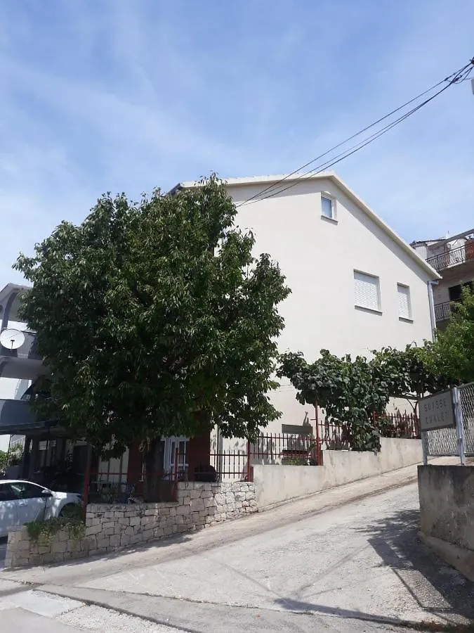 Apartmani Alena Trogir Apartment